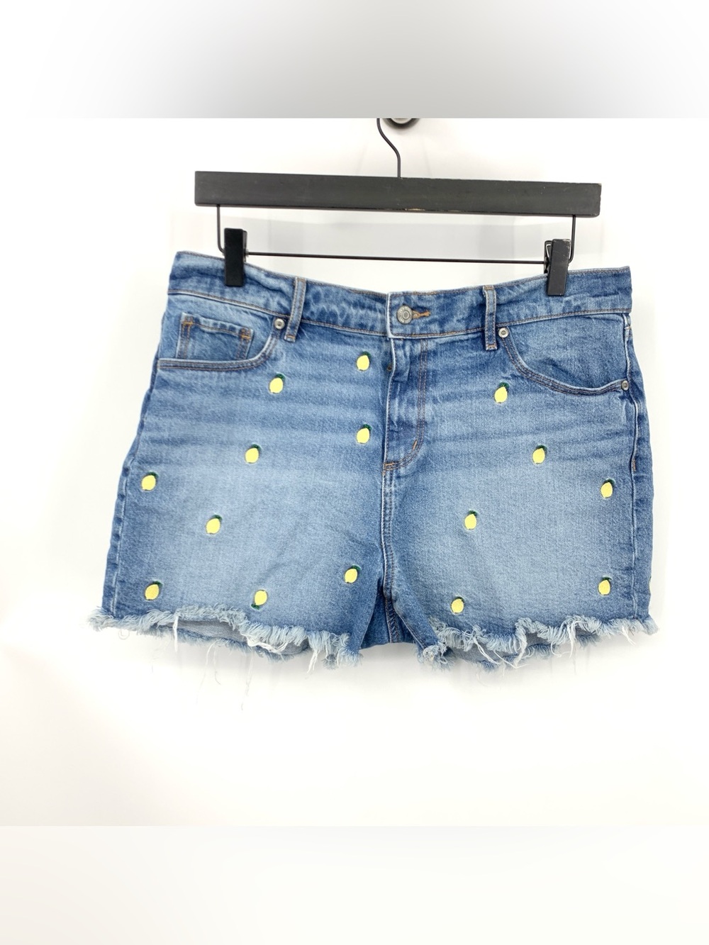 LOFT Ann Taylor Women Size 30 10 Shorts Light Wash Lemon Embroidery Denim Jean